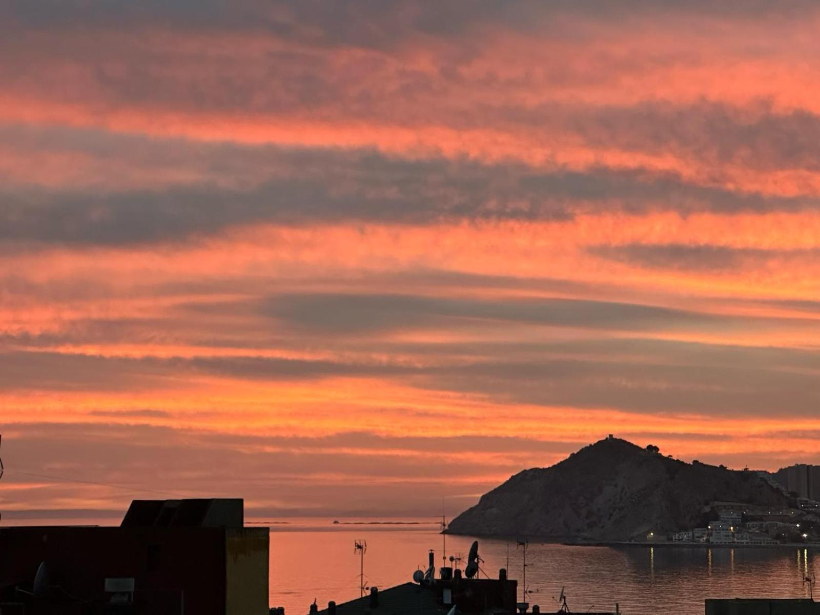 Fleming Playa Poniente Hotel เบนิดอร์ม ภายนอก รูปภาพ