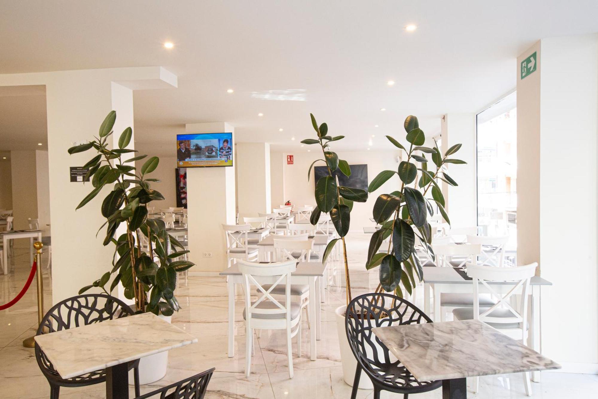 Fleming Playa Poniente Hotel เบนิดอร์ม ภายนอก รูปภาพ
