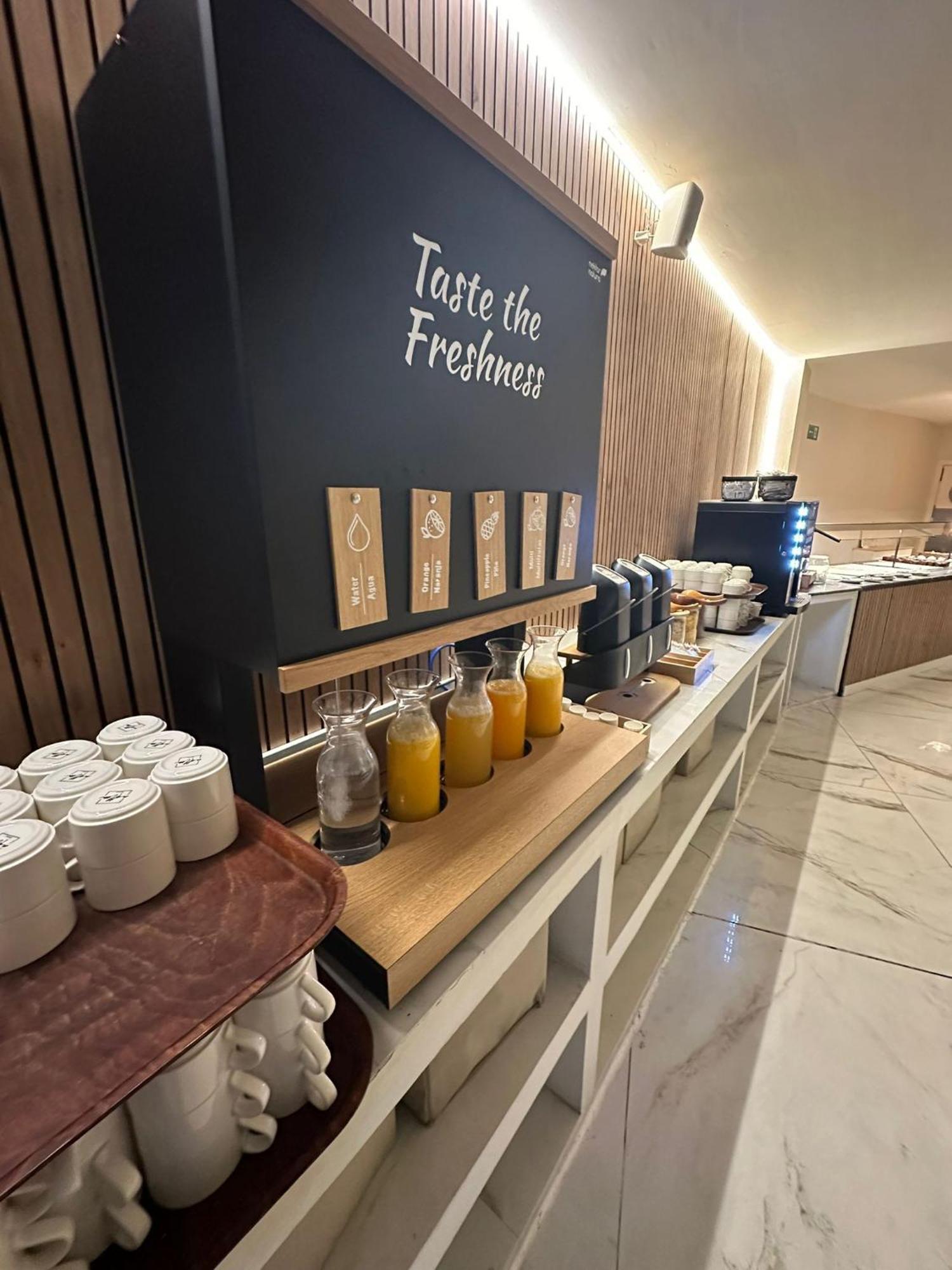 Fleming Playa Poniente Hotel เบนิดอร์ม ภายนอก รูปภาพ